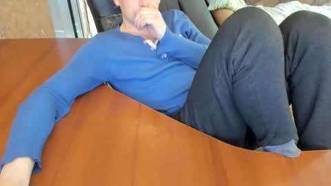 Snapshot of boyapollon chatting on February 6, 10:07 am BoyApollon online show from February 6, 10:07 am