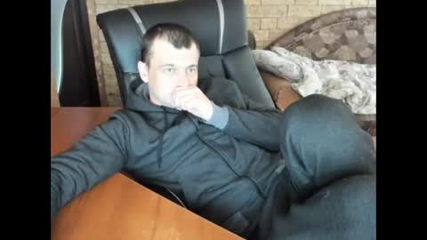 Snapshot of boyapollon chatting on February 25, 7:18 am BoyApollon online show from February 25, 7:18 am