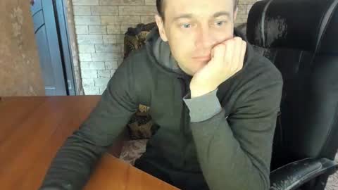 Snapshot of boyapollon chatting on March 3, 5:57 am BoyApollon online show from March 3, 5:57 am