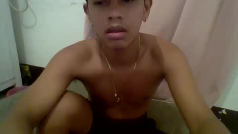 boyax16 online show from December 8, 3:56 pm