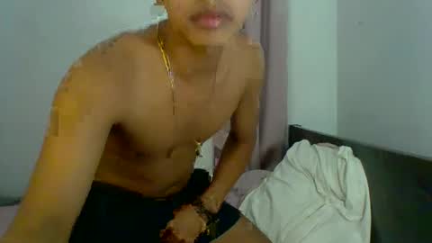 boyax16 online show from December 12, 2:33 pm