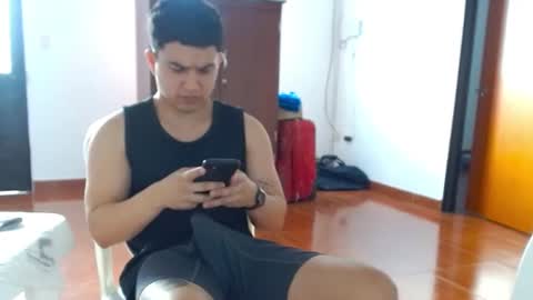 Snapshot of boyfit2023 chatting on October 25, 9:31 pm boyfit2023 online show from October 25, 9:31 pm