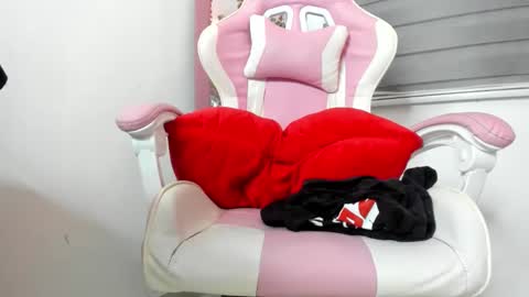 boyhornysex55 online show from October 16, 6:53 pm