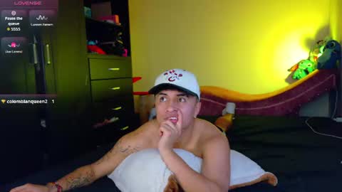 Snapshot of boylatin_777 chatting on July 23, 6:55 am miguel online show from July 23, 6:55 am