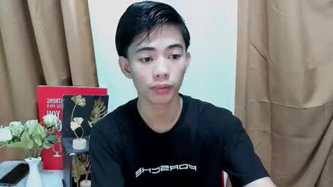 Snapshot of boynextdoor4ux chatting on October 20, 4:35 am HI IM JAMES DONT FORGET GIVE ME THUMBS UP AND JOIN TO MY FANCLUB online show from October 20, 4:35 am