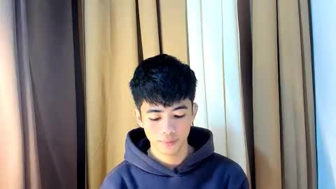 HI IM JAMES DONT FORGET GIVE ME THUMBS UP AND JOIN TO MY FANCLUB online show from March 13, 11:11 pm