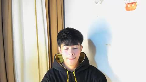 Snapshot of boynextdoor4ux chatting on April 27, 9:13 pm HI IM JAMES DONT FORGET GIVE ME THUMBS UP AND JOIN TO MY FANCLUB online show from April 27, 9:13 pm