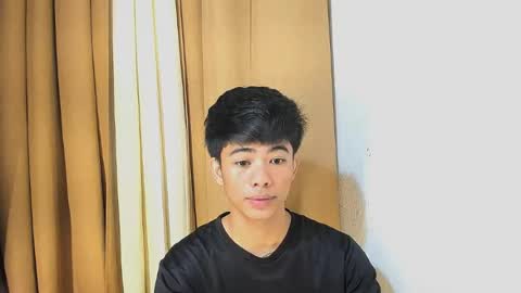 Snapshot of boynextdoor4ux chatting on July 4, 9:21 pm HI IM JAMES DONT FORGET GIVE ME THUMBS UP AND JOIN TO MY FANCLUB online show from July 4, 9:21 pm