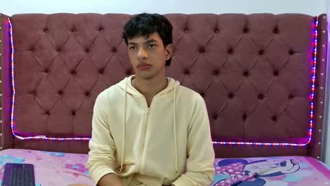 Snapshot of boys_hotparty chatting on January 18, 2:02 pm ALEX - TAYLER -MIKE online show from January 18, 2:02 pm