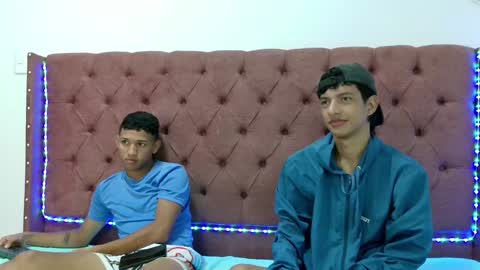 Snapshot of boys_hotparty chatting on February 4, 1:38 pm ALEX - TAYLER -MIKE online show from February 4, 1:38 pm