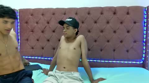 Snapshot of boys_hotparty chatting on February 10, 2:26 pm ALEX - TAYLER -MIKE online show from February 10, 2:26 pm