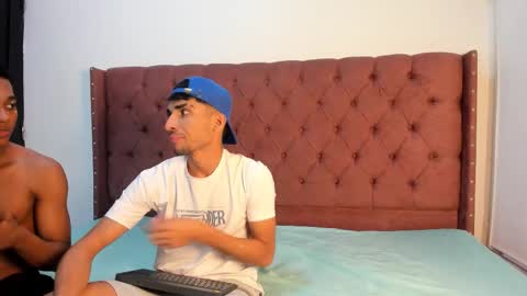 Snapshot of boys_hotparty chatting on September 12, 1:11 pm ALEX - TAYLER -MIKE online show from September 12, 1:11 pm