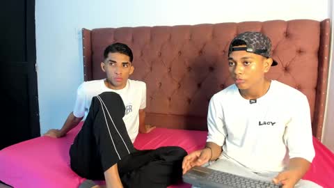 Snapshot of boys_hotparty chatting on October 4, 1:20 pm ALEX - TAYLER -MIKE online show from October 4, 1:20 pm