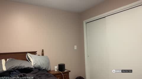 boysetsfire34 online show from January 18, 5:33 am