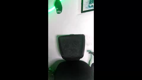 Snapshot of boysex1124 chatting on May 25, 5:41 pm andrew online show from May 25, 5:41 pm