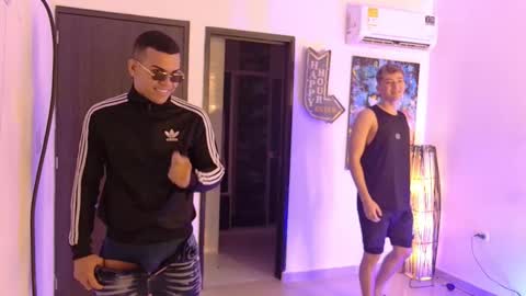 Angelo Mark Fernando Taylor online show from November 11, 11:32 am