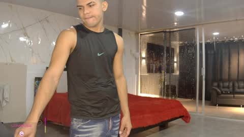 Angelo Mark Fernando Taylor online show from May 29, 11:19 am
