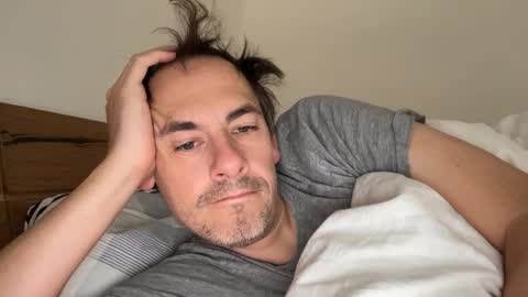 Snapshot of boyslut8 chatting on November 13, 9:08 am boytoyhh online show from November 13, 9:08 am