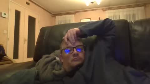 bozo81 online show from November 20, 8:08 pm