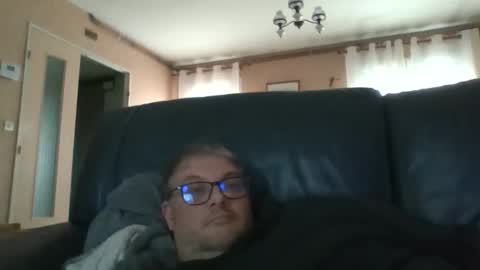 bozo81 online show from December 22, 3:09 pm