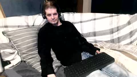 Snapshot of bponie1 chatting on February 11, 4:28 am bponie1 online show from February 11, 4:28 am