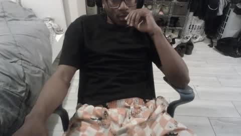 Snapshot of bquen400 chatting on September 13, 4:23 am bquen400 online show from September 13, 4:23 am