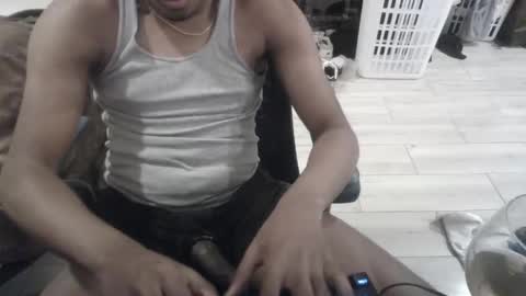 Snapshot of bquen400 chatting on October 16, 4:02 am bquen400 online show from October 16, 4:02 am