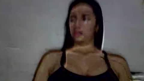 Snapshot of brad_and_emma293215 chatting on January 9, 11:28 pm brad_and_emma293215 online show from January 9, 11:28 pm