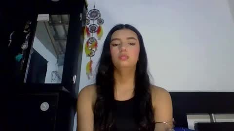 Snapshot of brad_and_emma293215 chatting on February 21, 8:54 pm brad_and_emma293215 online show from February 21, 8:54 pm