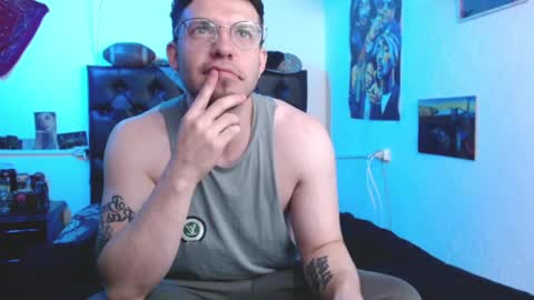 brad hot boy online show from December 13, 2:21 am