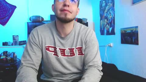 brad hot boy online show from September 10, 4:29 pm