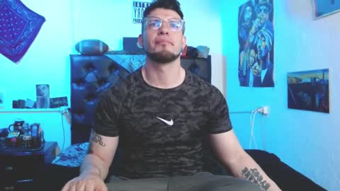 brad hot boy online show from October 12, 5:56 pm