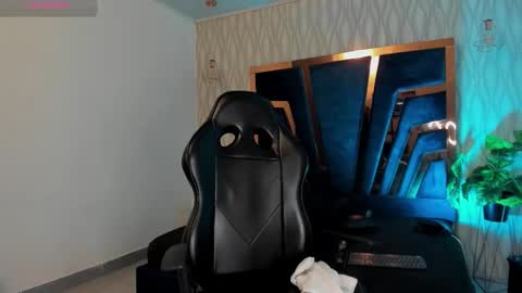 brad summer online show from November 18, 5:28 pm