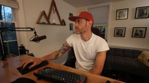 BradBronton online show from April 2, 10:46 am