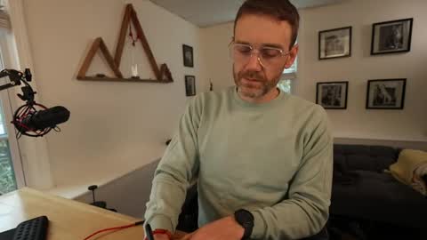 BradBronton online show from April 3, 11:41 am