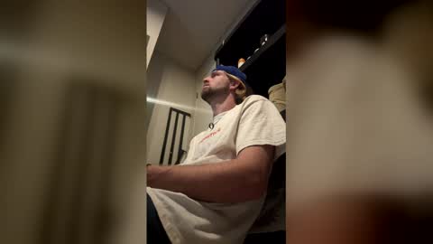 braden_thompson2012 online show from April 14, 5:46 am