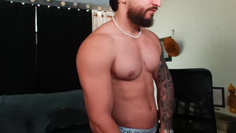 Bradley Martinez online show from February 4, 3:15 pm