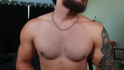 Bradley Martinez online show from February 7, 1:53 pm