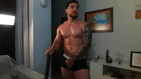 Bradley Martinez online show from October 16, 12:44 am