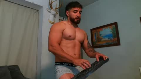 Bradley Martinez online show from June 1, 11:17 pm