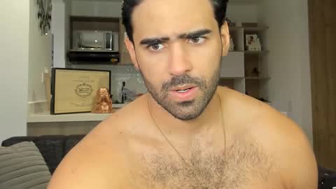 bradleymartin7 online show from February 12, 10:26 pm