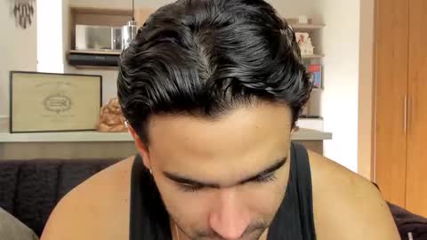 bradleymartin7 online show from December 5, 5:31 pm