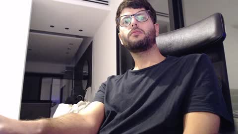 Snapshot of brads91 chatting on December 10, 10:58 pm brads online show from December 10, 10:58 pm