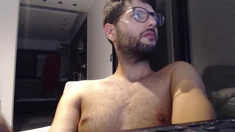 Snapshot of brads91 chatting on October 27, 11:09 pm brads online show from October 27, 11:09 pm