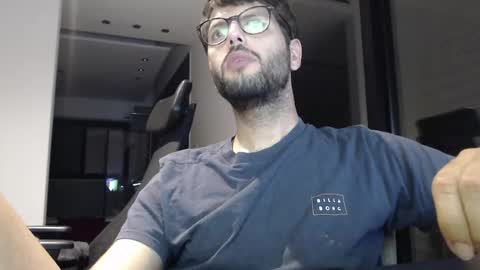 Snapshot of brads91 chatting on November 6, 1:50 am brads online show from November 6, 1:50 am