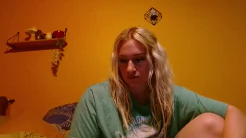 i am a naughty jedi knight online show from March 27, 9:47 pm