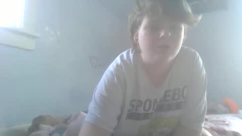 Snapshot of brainwashedbubbles chatting on December 17, 2:34 pm bubbles online show from December 17, 2:34 pm