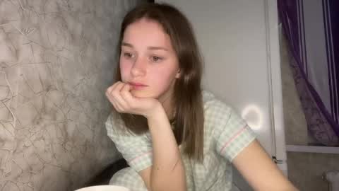 Kate online show from April 25, 5:54 pm