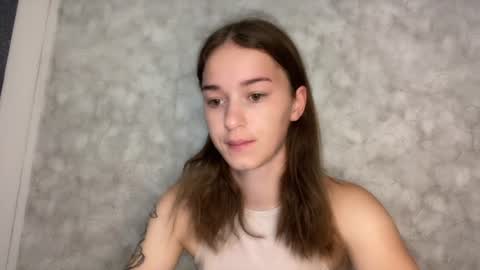 Kate online show from August 2, 5:33 pm