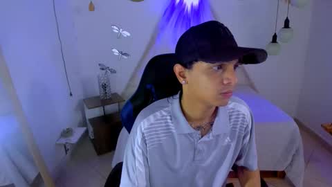 B R A N D online show from November 26, 11:33 am